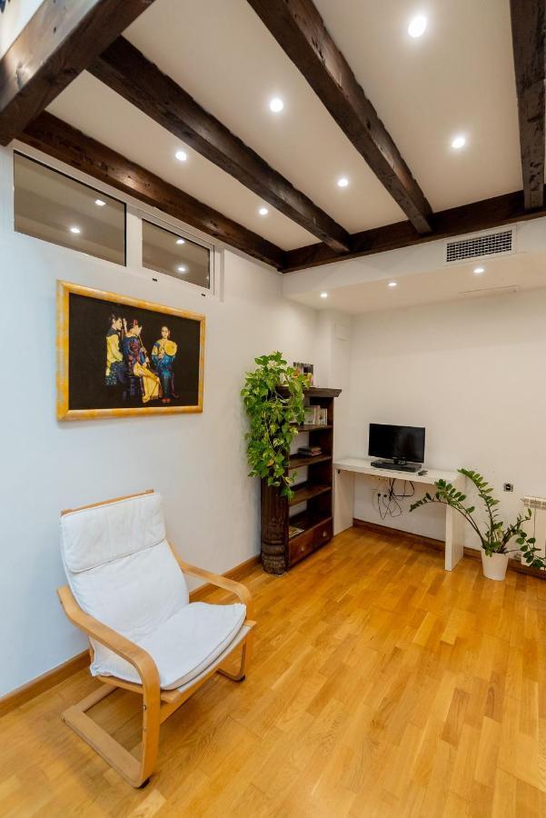 Suay Apartments Sevilla Exteriör bild